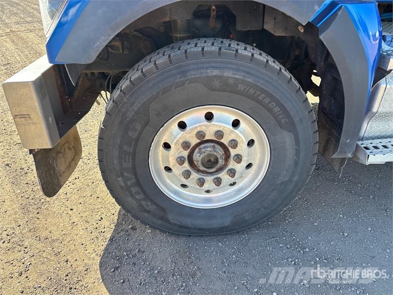 Western Star 49X 6x4 T/A Sleeper Truck Tractor Trekkvogner