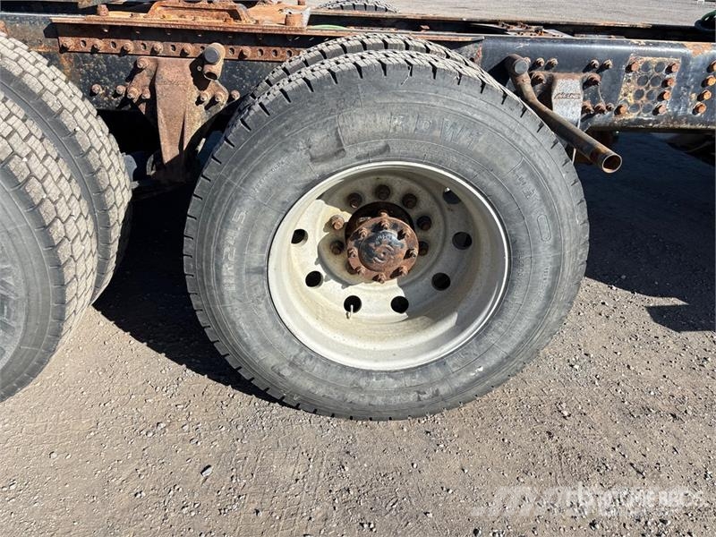 Western Star 49X 6x4 T/A Sleeper Truck Tractor Trekkvogner