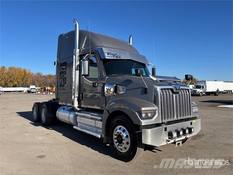Western Star 49X 6x4 T/A Sleeper Truck Tractor Влекачи