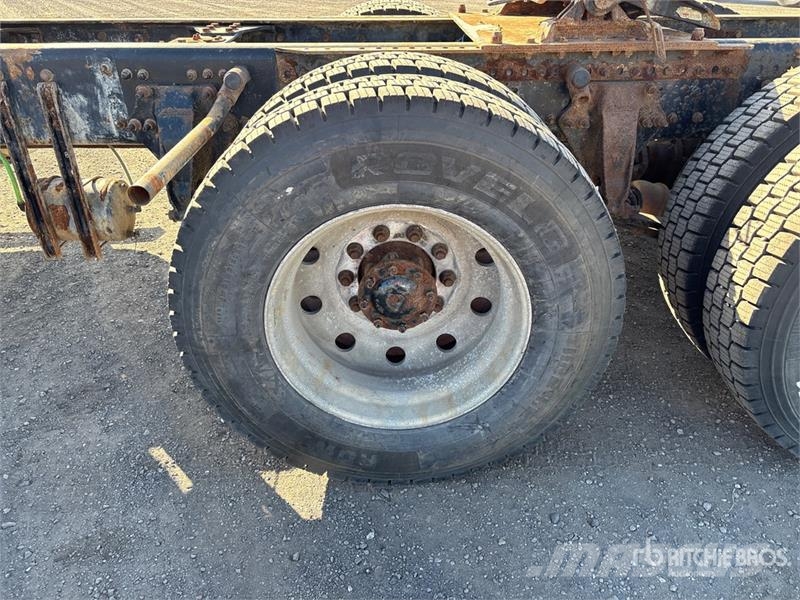 Western Star 49X 6x4 T/A Sleeper Truck Tractor Trekkvogner