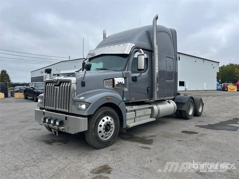 Western Star 49X 6x4 T/A Sleeper Truck Tractor Trekkvogner