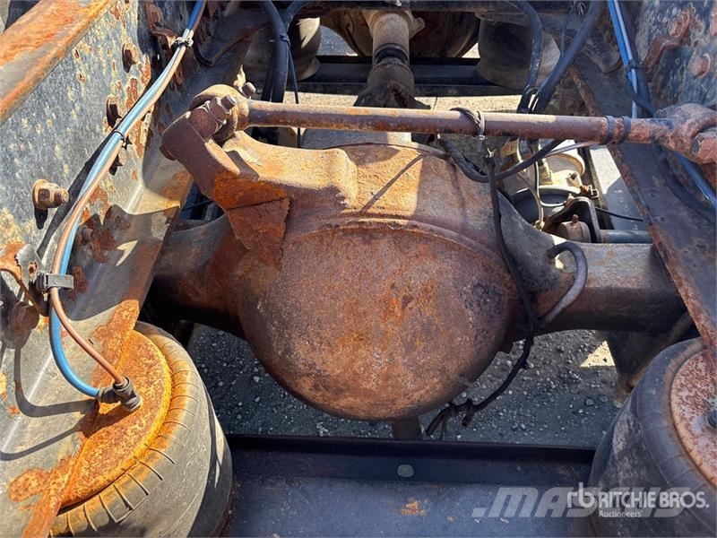 Western Star 49X 6x4 T/A Sleeper Truck Tractor Trekkvogner