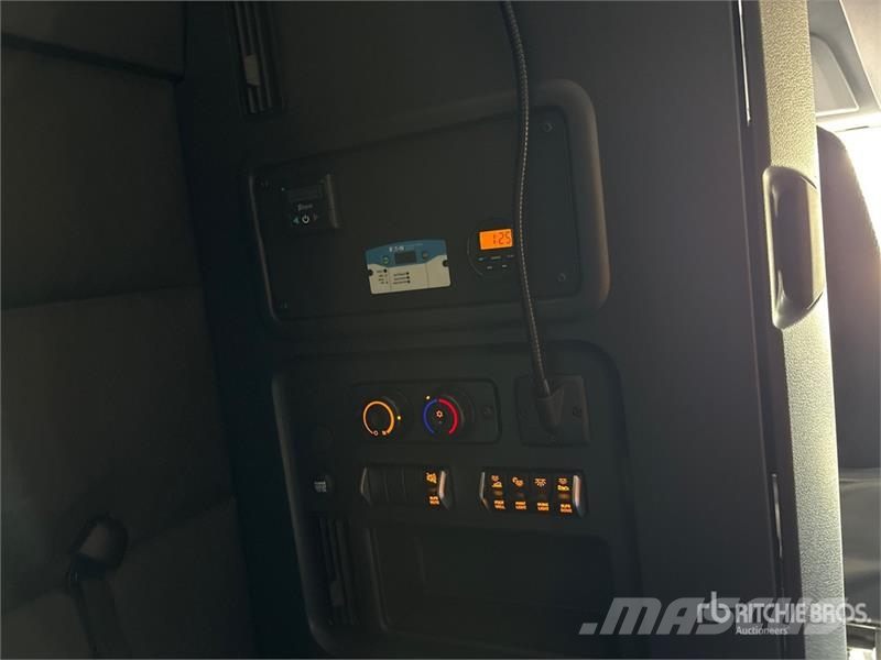 Western Star 49X 6x4 T/A Sleeper Truck Tractor Sattelzugmaschinen