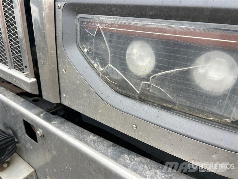 Western Star 49X 6x4 T/A Sleeper Truck Tractor Trekkvogner