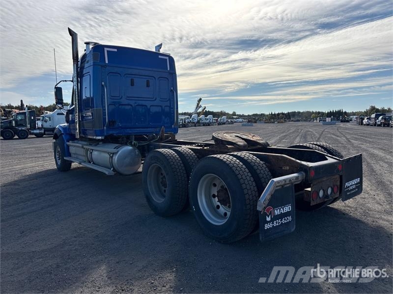 Western Star 49X 6x4 T/A Sleeper Truck Tractor Trekkvogner