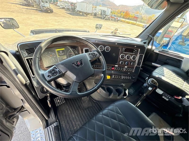 Western Star 49X 6x4 T/A Sleeper Truck Tractor Sattelzugmaschinen