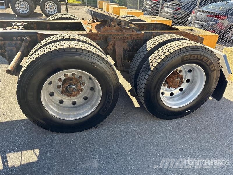 Western Star 49X 6x4 T/A Sleeper Truck Tractor Влекачи