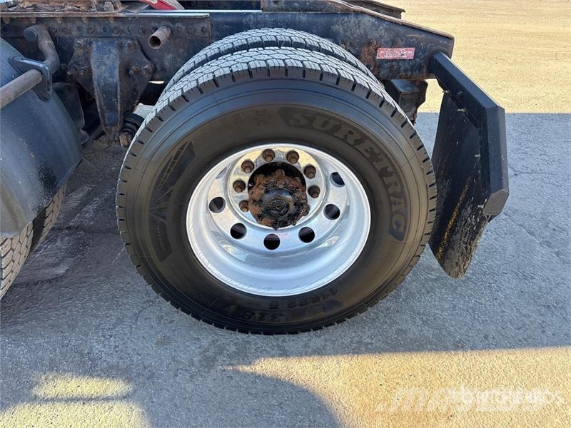 Western Star 49X 6x4 T/A Sleeper Truck Tractor Влекачи