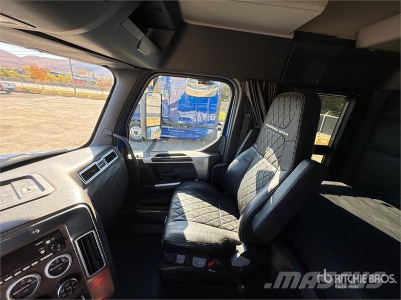 Western Star 49X 6x4 T/A Sleeper Truck Tractor Влекачи