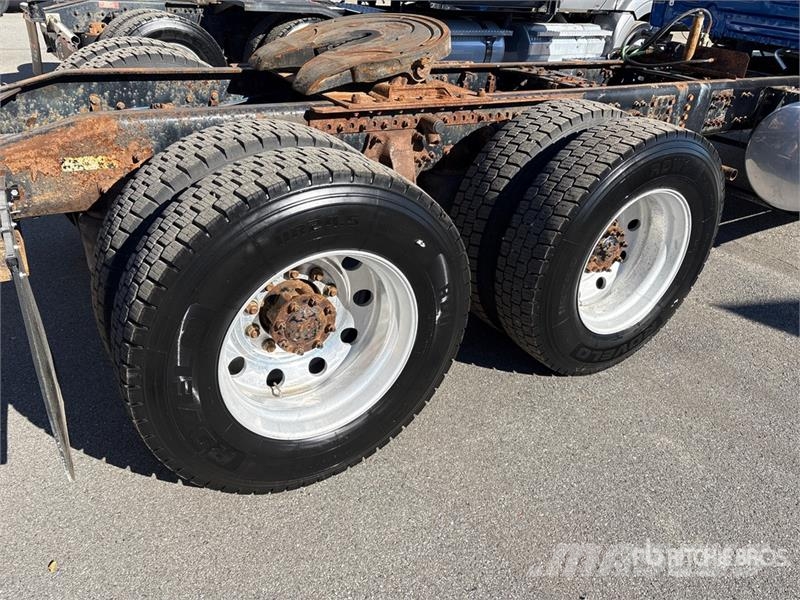 Western Star 49X 6x4 T/A Sleeper Truck Tractor Влекачи