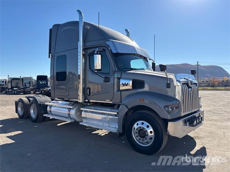 Western Star 49X 6x4 T/A Sleeper Truck Tractor Sattelzugmaschinen