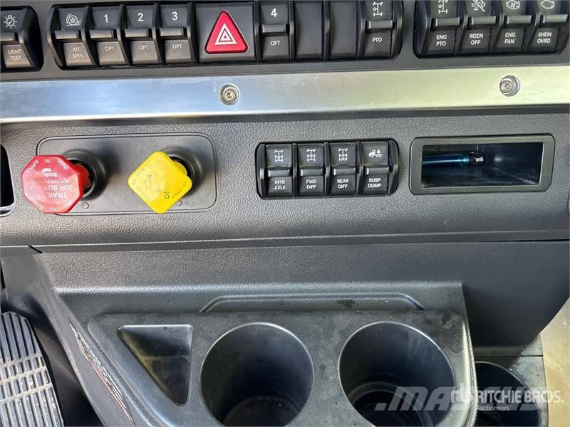 Western Star 49X 8x4 Tri/A Dump Truck Kiper kamioni