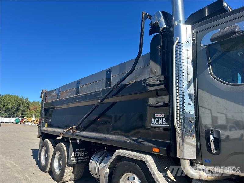 Western Star 49X 8x4 Twin-Steer T/A Dump Truck Kipper