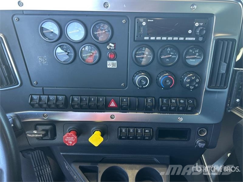 Western Star 49X 8x4 Twin-Steer T/A Dump Truck Kipper