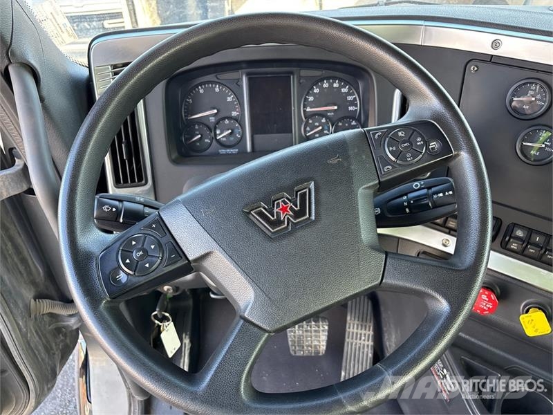 Western Star 49X 8x4 Tri/A Dump Truck Kiper kamioni