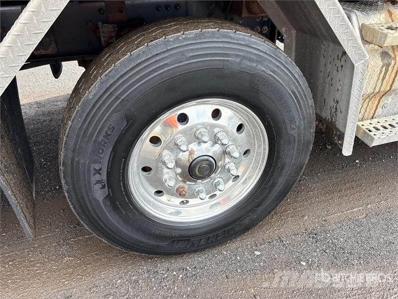 Western Star 49X 8x4 Twin-Steer T/A Dump Truck Kipper