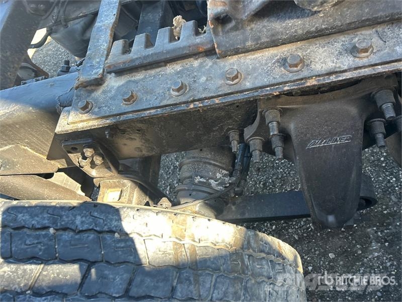 Western Star 5700 6x2 T/A Sleeper Truck Tractor (Inoperable) Влекачи