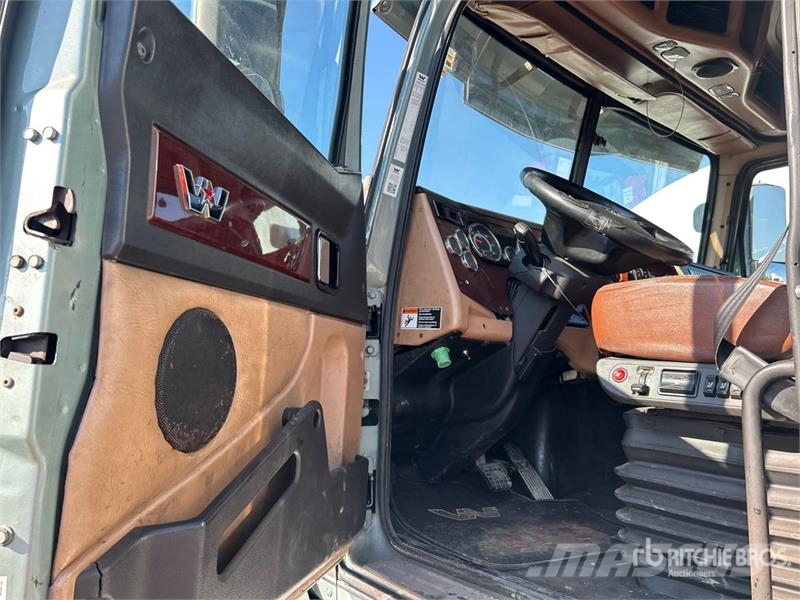 Western Star 5700 6x2 T/A Sleeper Truck Tractor Motrici e Trattori Stradali