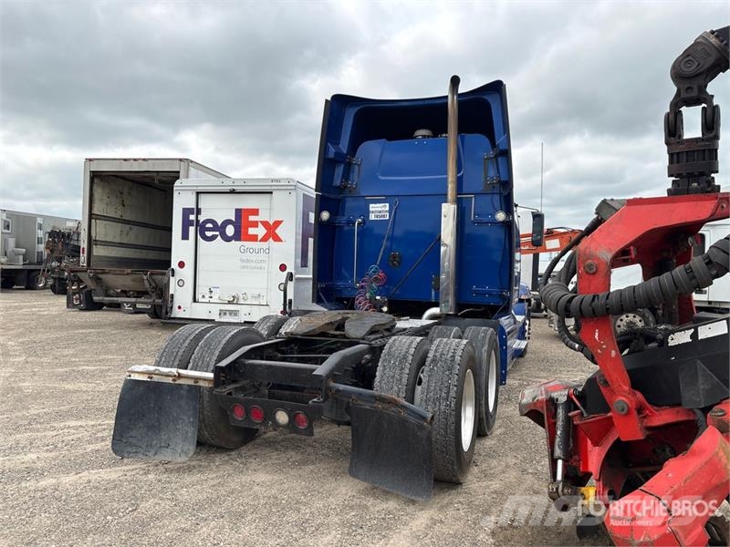 Western Star 5700 6x2 T/A Sleeper Truck Tractor 牵引车