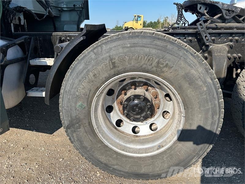 Western Star 5700 6x2 T/A Sleeper Truck Tractor Motrici e Trattori Stradali