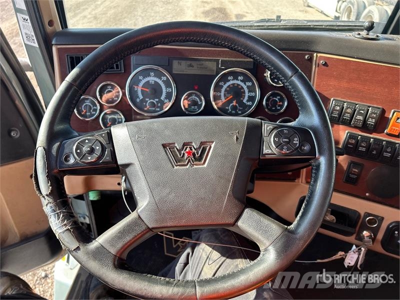 Western Star 5700 6x2 T/A Sleeper Truck Tractor Motrici e Trattori Stradali