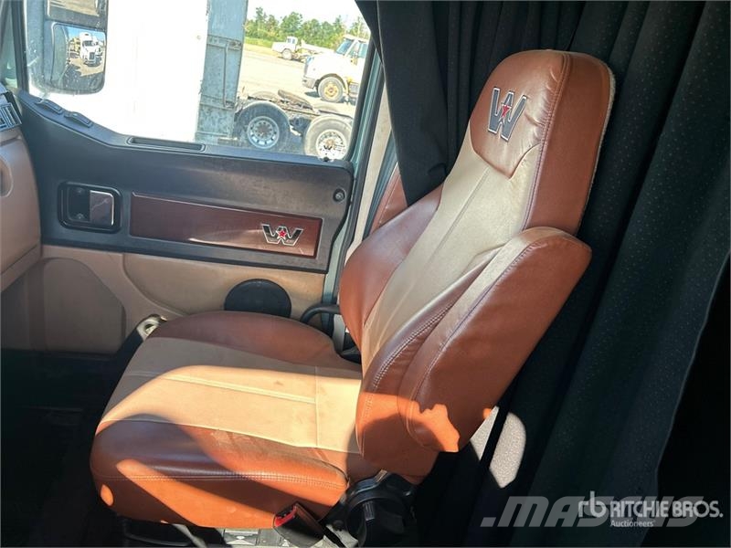Western Star 5700 6x2 T/A Sleeper Truck Tractor Motrici e Trattori Stradali
