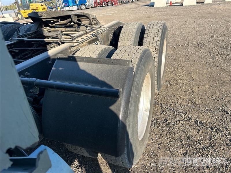 Western Star 5700 6x2 T/A Sleeper Truck Tractor Trekkers