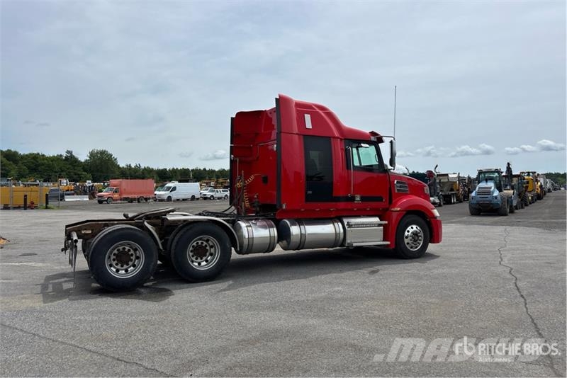Western Star 5700 6x4 T/A Sleeper Truck Tractor Влекачи