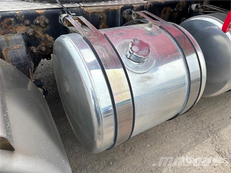 Western Star 5700 6x4 T/A Sleeper Truck Tractor Влекачи