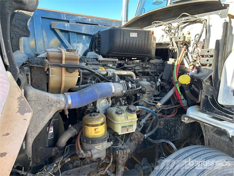 Western Star 5700 6x4 T/A Day Cab Truck Tractor 牵引车
