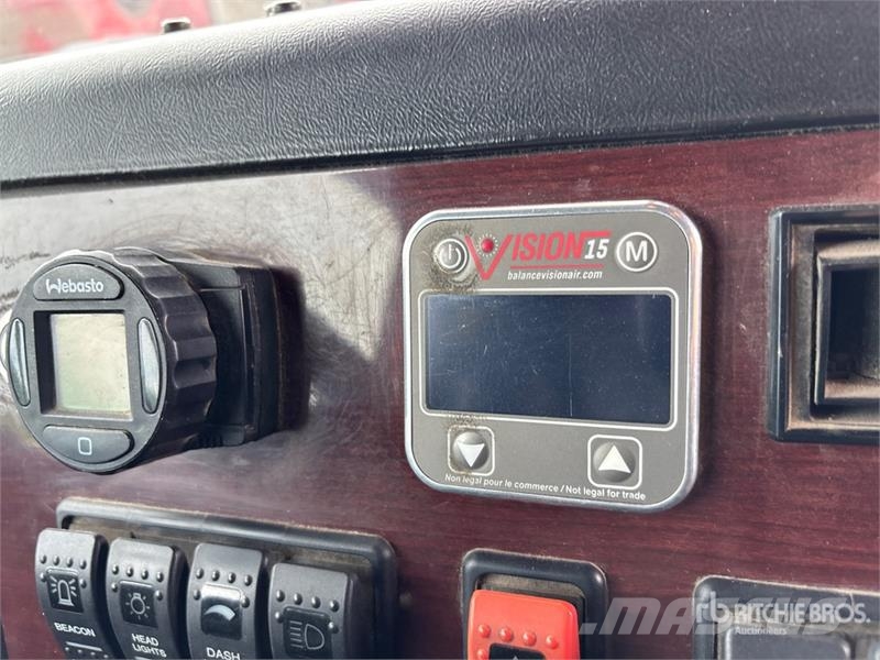 Western Star 5700 6x4 T/A Sleeper Truck Tractor Влекачи
