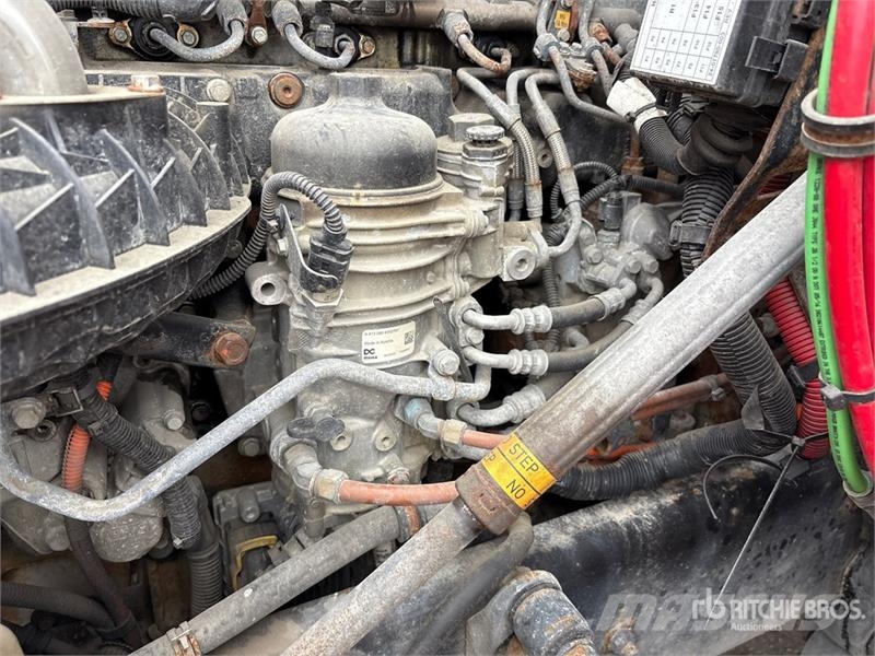 Western Star 5700 6x4 T/A Sleeper Truck Tractor Trekkvogner