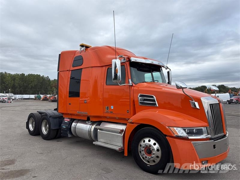 Western Star 5700 T/A Sleeper Truck Tractor Sadulveokid