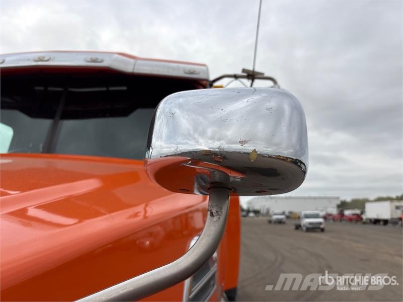 Western Star 5700 T/A Sleeper Truck Tractor Sadulveokid