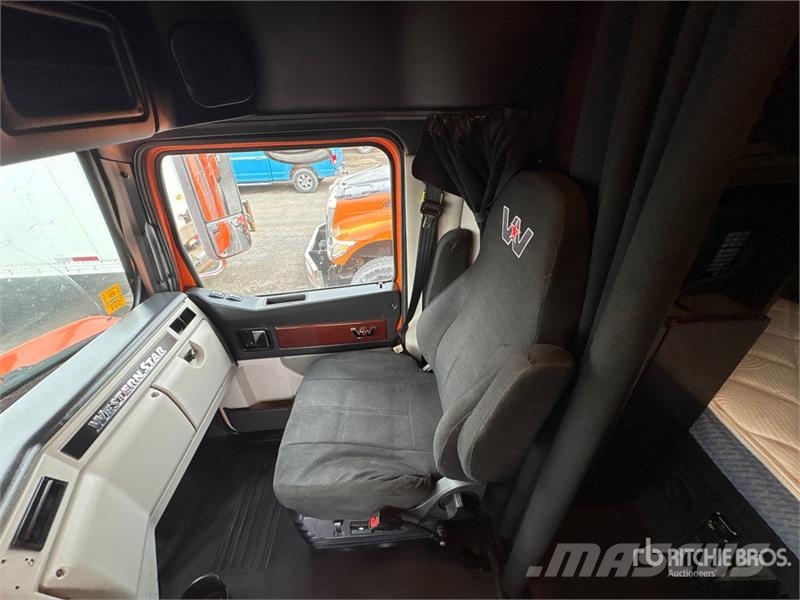 Western Star 5700 T/A Sleeper Truck Tractor Sadulveokid