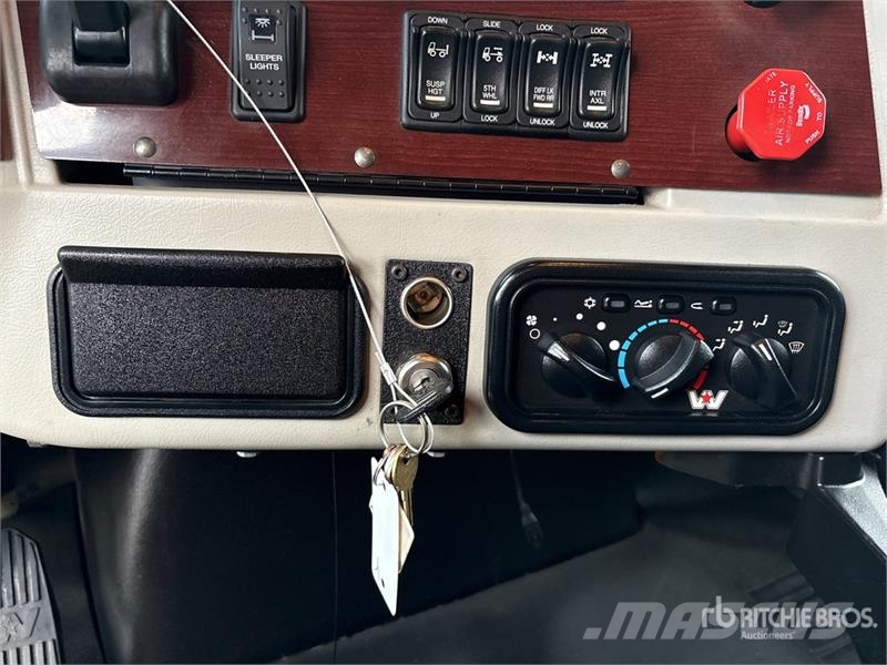 Western Star 5700 T/A Sleeper Truck Tractor Sadulveokid
