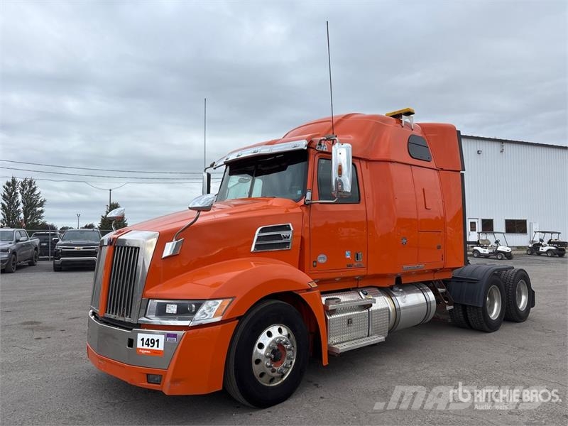 Western Star 5700 T/A Sleeper Truck Tractor Sadulveokid