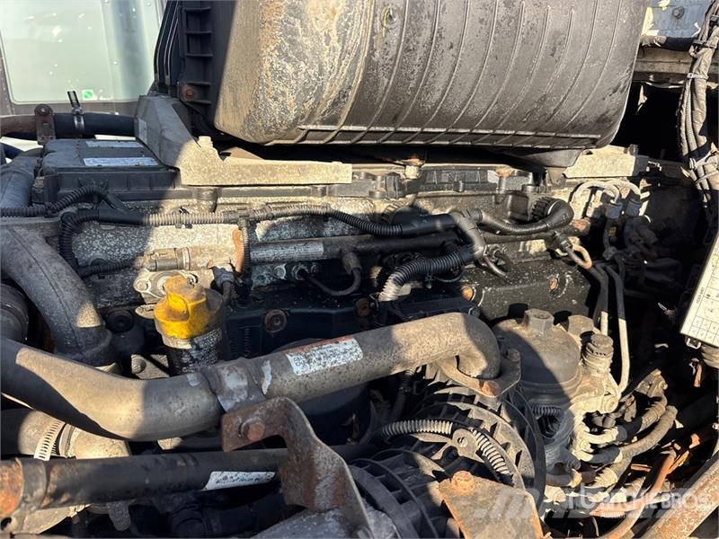 Western Star 5700 XE 6x4 T/A Sleeper Truck Tractor 牵引车