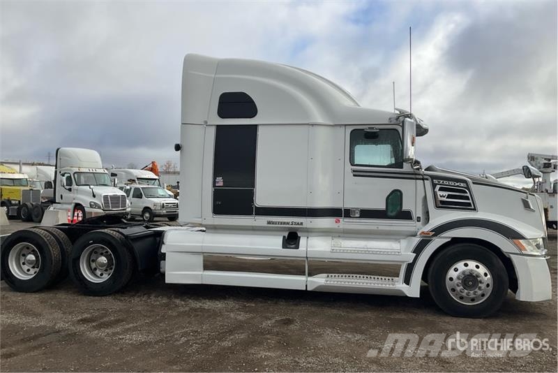 Western Star 5700XE 6x4 T/A Sleeper Truck Tractor Traktorske jedinice