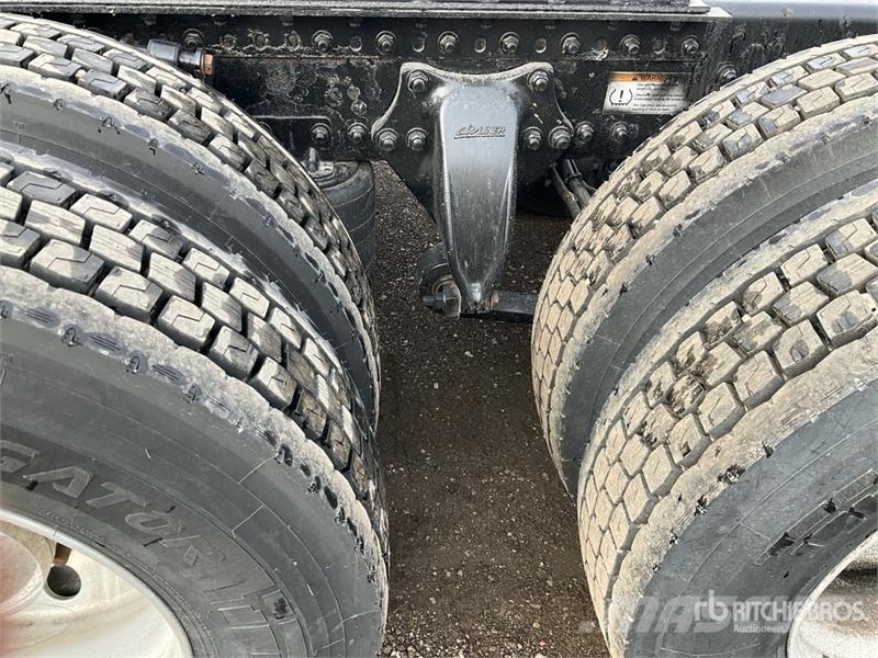 Western Star 5700XE 6x4 T/A Sleeper Truck Tractor Traktorske jedinice