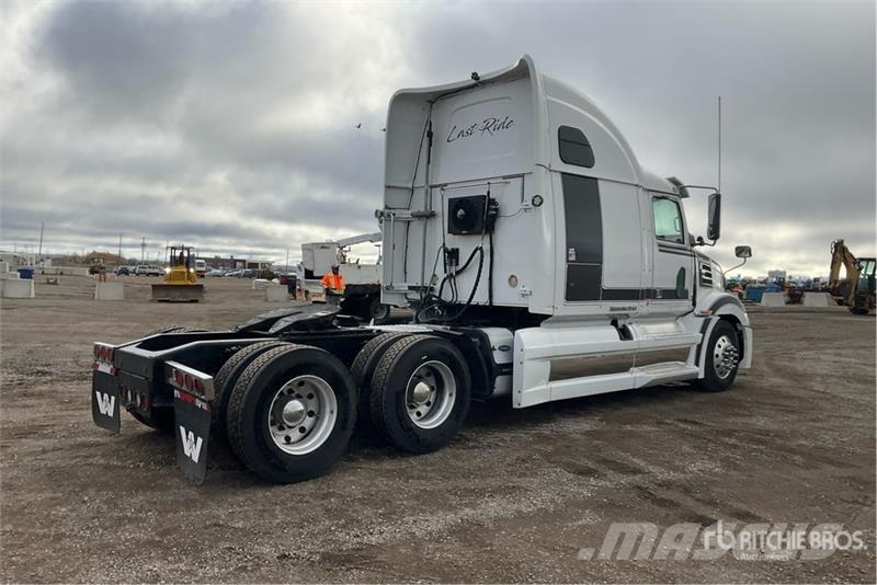 Western Star 5700XE 6x4 T/A Sleeper Truck Tractor Traktorske jedinice