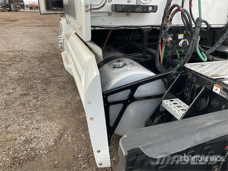 Western Star 5700XE 6x4 T/A Sleeper Truck Tractor Traktorske jedinice