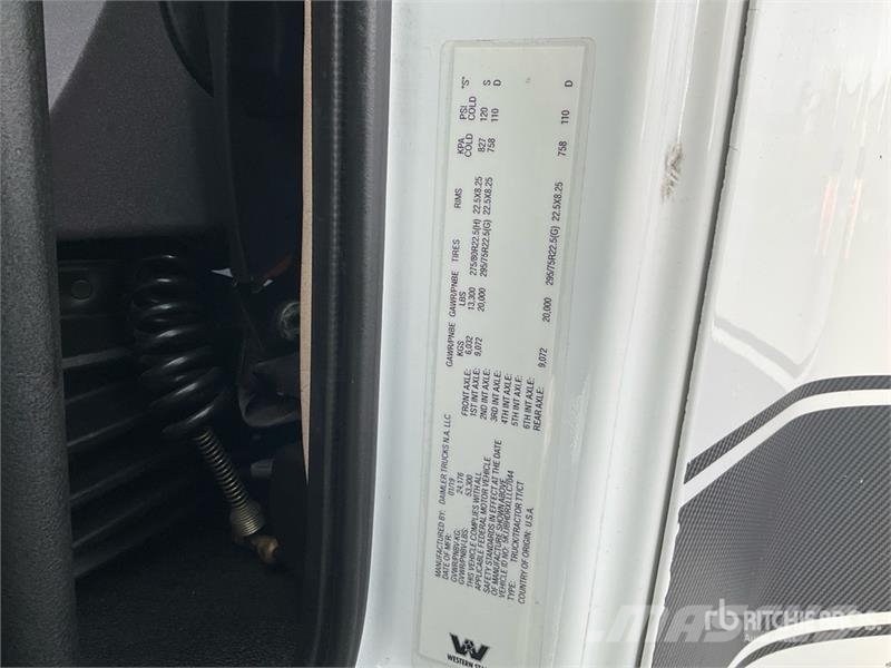 Western Star 5700XE 6x4 T/A Sleeper Truck Tractor Traktorske jedinice