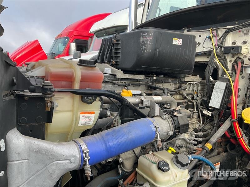 Western Star 5700XE 6x4 T/A Sleeper Truck Tractor Traktorske jedinice