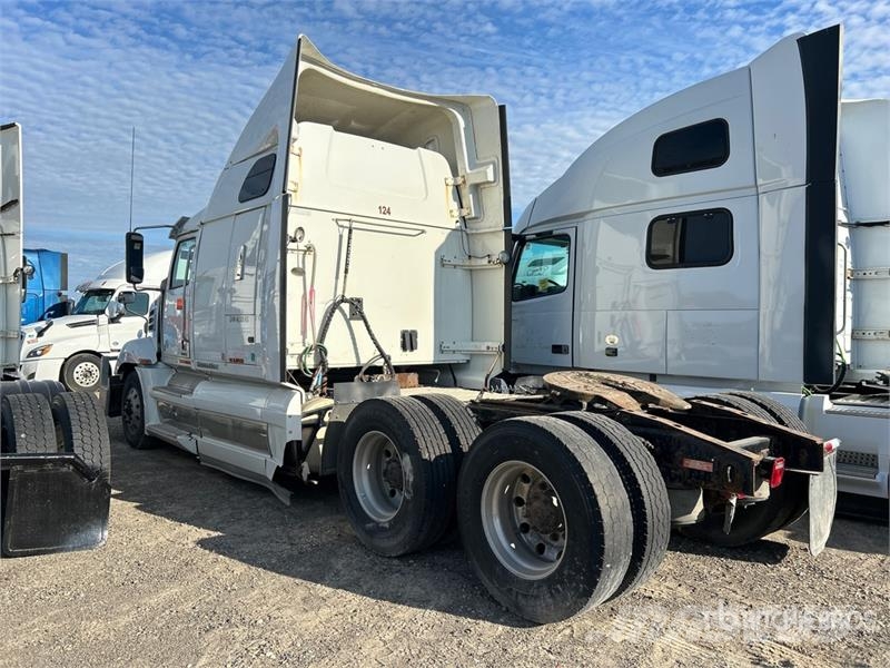 Western Star 5700XE SLP 6x4 T/A Sleeper Truck Tractor (Inoperab Trekkers