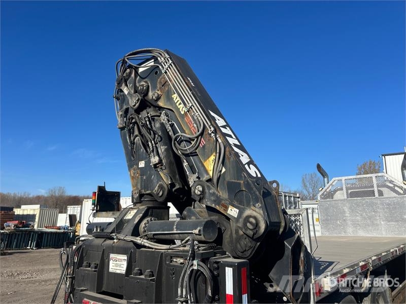 Western Star Atlas 332.3E 12313 lb Knuckle Boom on  Western Sta Автокрани
