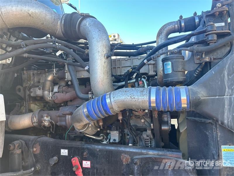 Western Star Atlas 332.3E 12313 lb Knuckle Boom on  Western Sta Автокрани