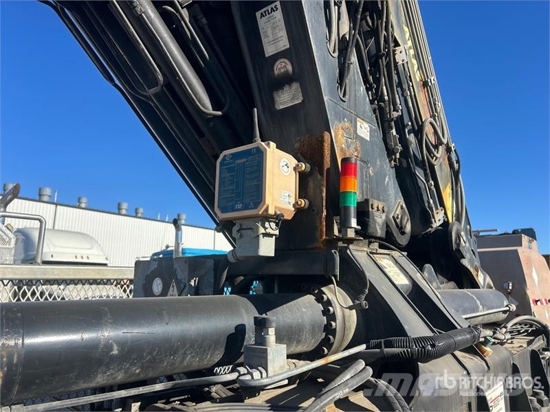 Western Star Atlas 332.3E 12313 lb Knuckle Boom on  Western Sta Автокрани