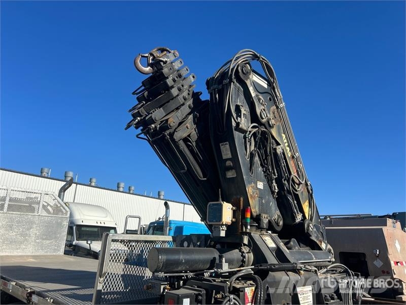Western Star Atlas 332.3E 12313 lb Knuckle Boom on  Western Sta Автокрани