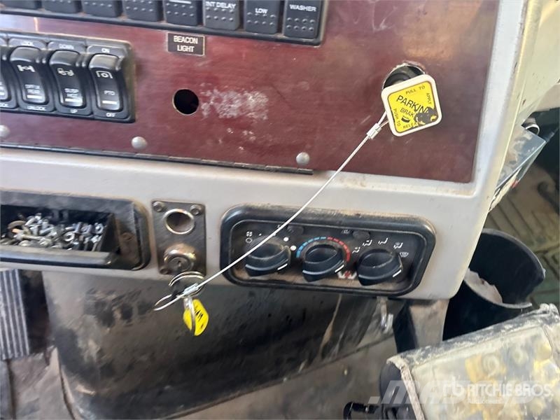 Western Star Control Company on Western Star 4800 10x6 Twin-Ste شاحنات مزدوجة / خلخلة